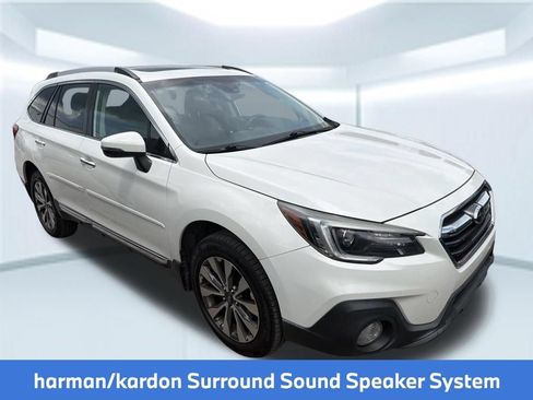 Used 2018 Subaru Outback 3.6R Touring AWD/4WD image 5