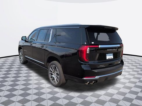 New 2026 GMC Yukon XL Denali w/ Sun & Power Step Package AWD/4WD image 5