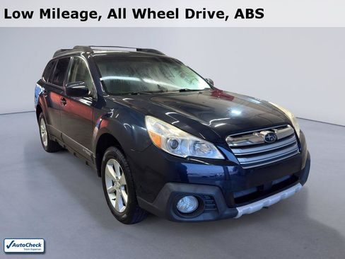 Used 2014 Subaru Outback 3.6R Limited AWD/4WD image 1