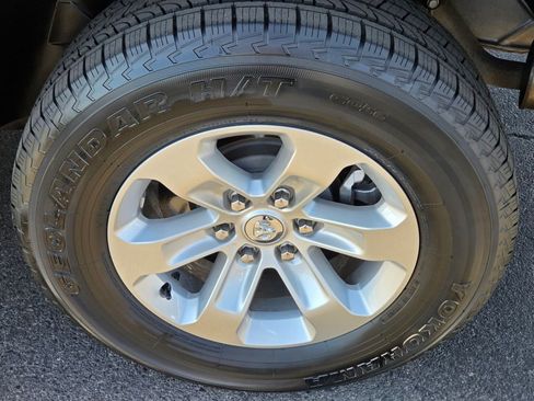 Used 2022 RAM 1500 Laramie RWD image 11