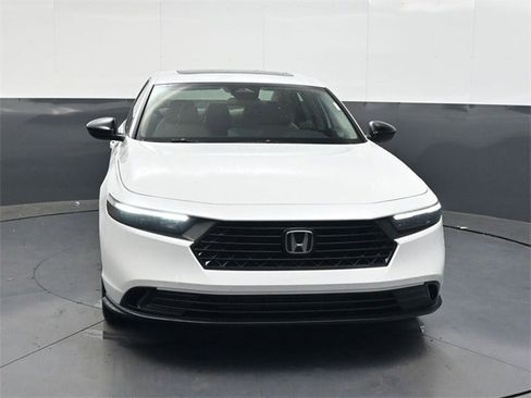 New 2025 Honda Accord SE image 9