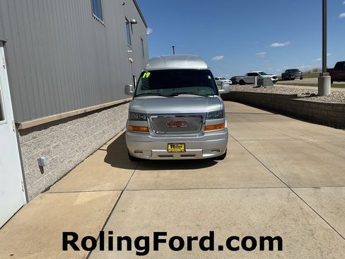 Used 2019 GMC Savana 2500 Extended image 4
