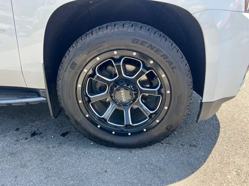 Used 2019 GMC Yukon XL SLT AWD/4WD image 18