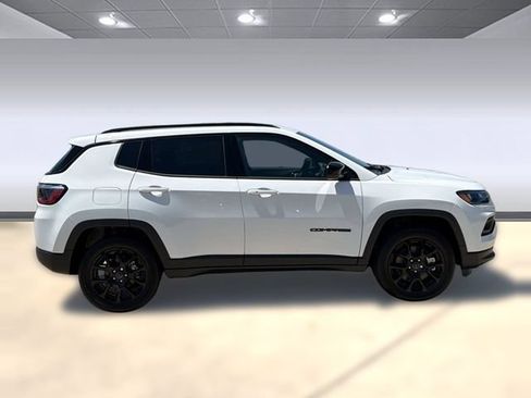 New 2026 Jeep Compass Latitude AWD/4WD image 8