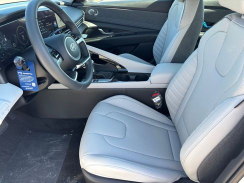 New 2026 Hyundai Elantra Limited FWD image 12