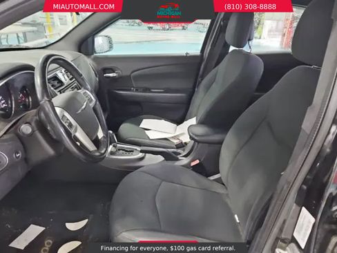 Used 2012 Chrysler 200 Touring image 6