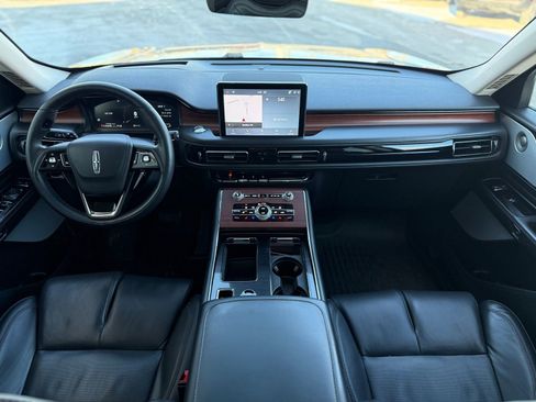 Used 2023 Lincoln Aviator Reserve w/ Equipment Group 201A image 19