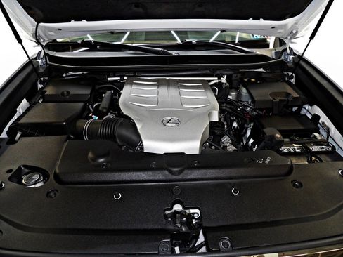 Used 2018 Lexus GX 460 Premium w/ Premium Package image 25