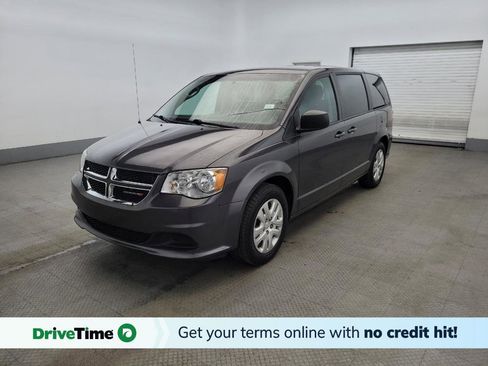 Used 2018 Dodge Grand Caravan SE image 1