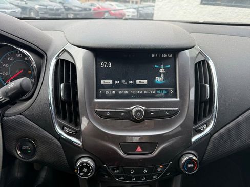 Used 2016 Chevrolet Cruze LT w/ Convenience Package image 7