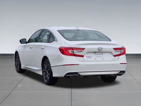 Certified 2021 Honda Accord EX-L image 4