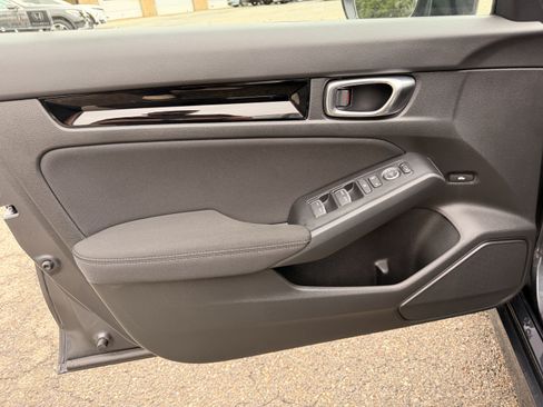 Certified 2025 Honda Civic Sport image 12