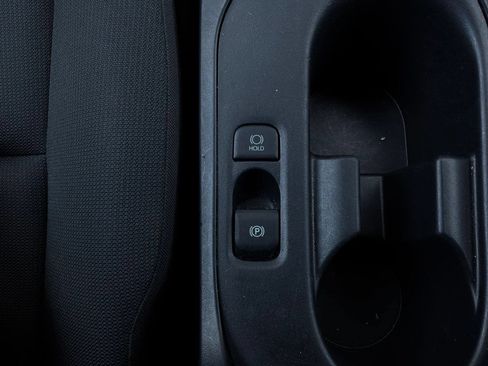 Used 2025 Toyota Corolla LE FWD image 21