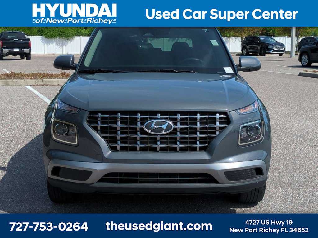 Certified 2025 Hyundai Venue SEL FWD image 8