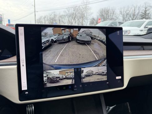 Used 2022 Tesla Model S AWD/4WD image 27