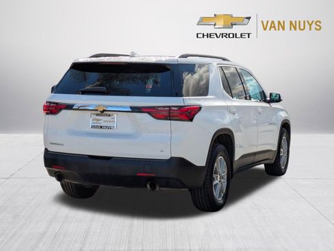 Used 2023 Chevrolet Traverse LT FWD image 5