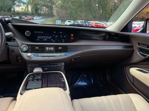 Used 2019 Lexus LS 500 F Sport image 15