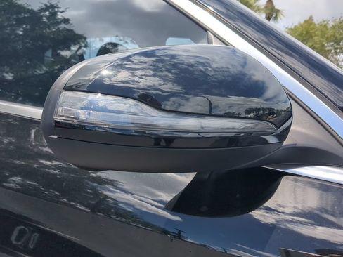 Certified 2021 Mercedes-Benz GLC 300 image 23