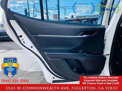 Used 2019 Toyota Camry SE FWD image 27