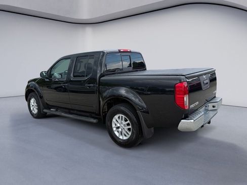 Used 2021 Nissan Frontier SV AWD/4WD image 3