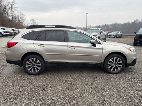 Used 2016 Subaru Outback 3.6R Limited image 6