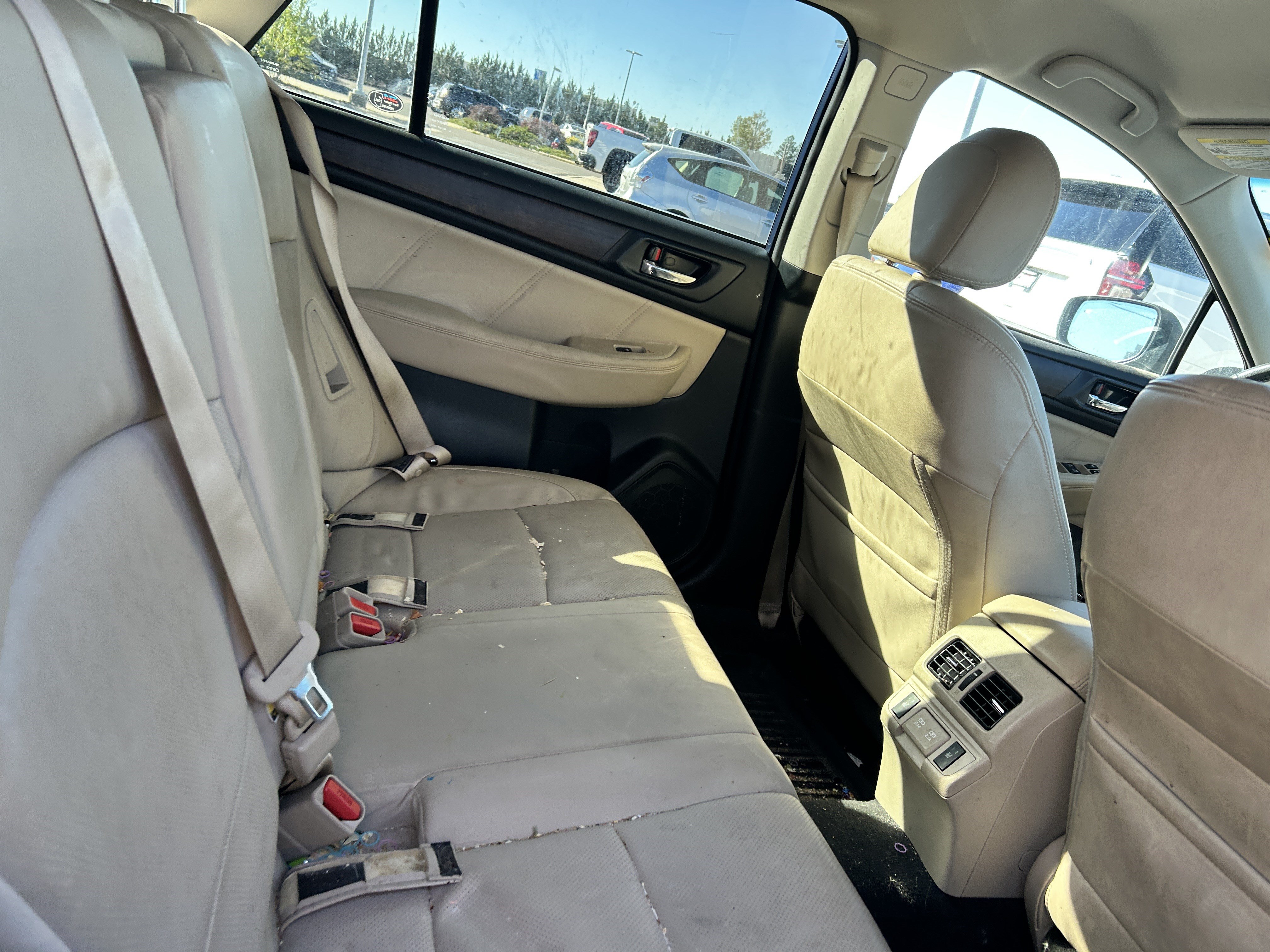 Used 2019 Subaru Outback 3.6R Limited AWD/4WD image 11