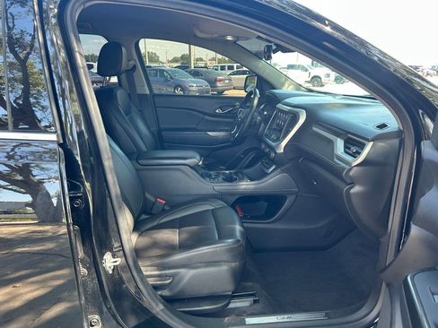 Used 2023 GMC Acadia SLT FWD image 39