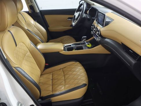 Certified 2021 Nissan Sentra SV w/ SV Premium Package image 13