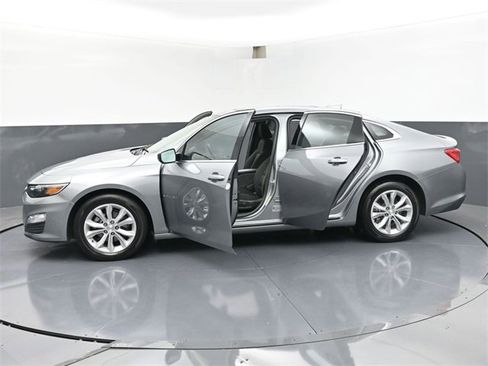 Used 2024 Chevrolet Malibu LT image 49