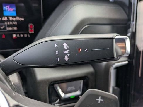 Used 2025 GMC Yukon XL Denali AWD/4WD image 21