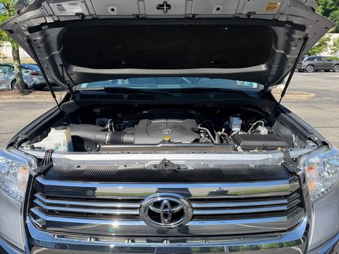 Used 2017 Toyota Tundra SR5 AWD/4WD image 26