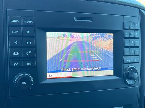 Used 2018 Mercedes-Benz Metris Passenger image 23