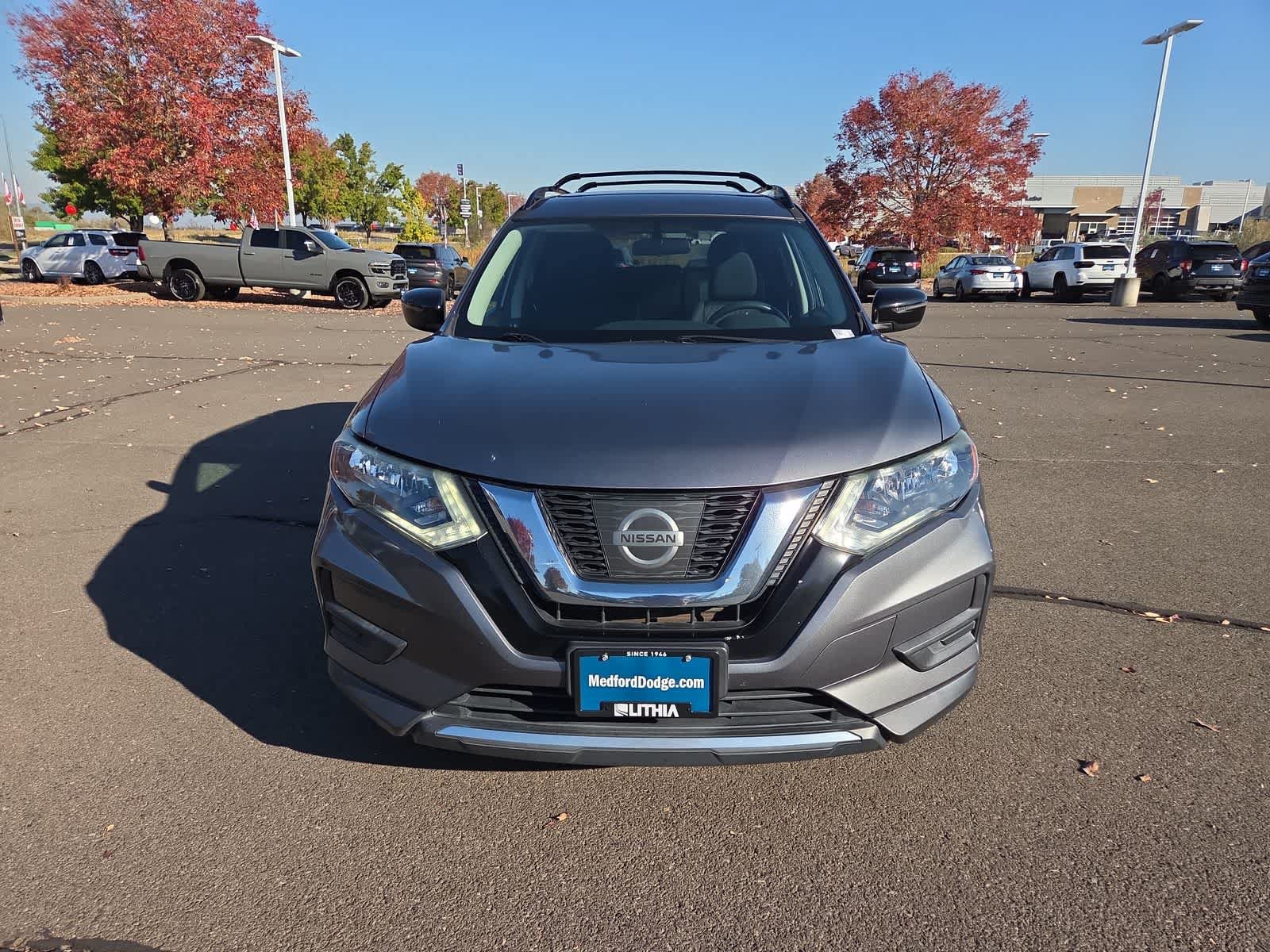 Used 2017 Nissan Rogue SV w/ Midnight Edition AWD/4WD image 14