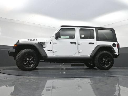 Used 2022 Jeep Wrangler Unlimited Sport AWD/4WD image 24