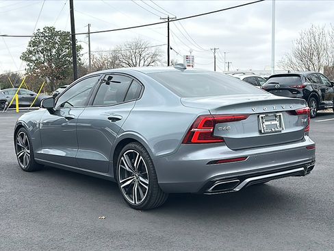 Used 2019 Volvo S60 T6 R-Design image 6