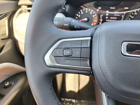 New 2026 Jeep Compass Limited image 24