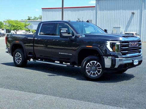 New 2026 GMC Sierra 2500 SLE w/ SLE Value Package; AWD/4WD image 1