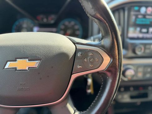 Used 2018 Chevrolet Colorado Z71 image 25