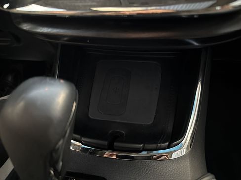 Used 2018 Toyota Avalon Limited image 23