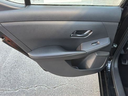 Used 2024 Nissan Sentra S FWD image 17