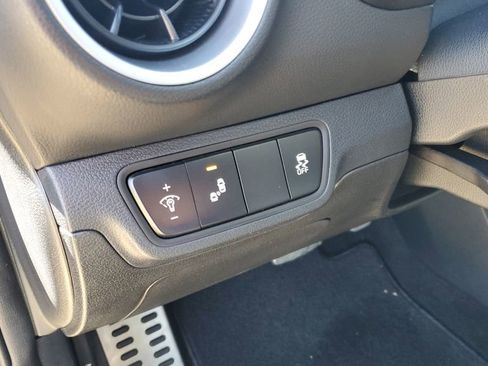Used 2022 Kia Forte GT-Line w/ GT-Line Premium Package FWD image 9