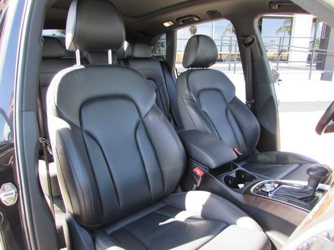 Used 2016 Audi Q5 3.0T Premium Plus w/ Technology Package image 29