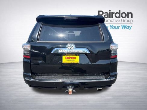 Used 2017 Toyota 4Runner Limited AWD/4WD image 6