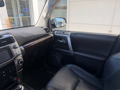 Used 2018 Toyota 4Runner Limited AWD/4WD image 8