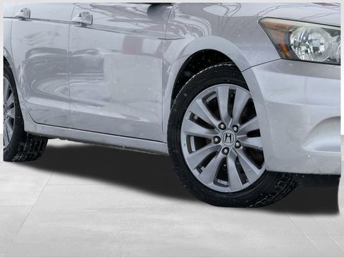 Used 2011 Honda Accord EX image 10