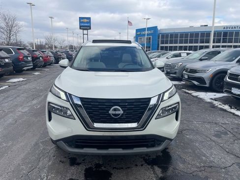 Used 2023 Nissan Rogue SV w/ SV Premium B Package image 6
