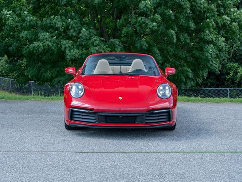 Used 2022 Porsche 911 Carrera 4S AWD/4WD image 10