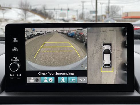 Used 2023 Honda Pilot Elite image 11