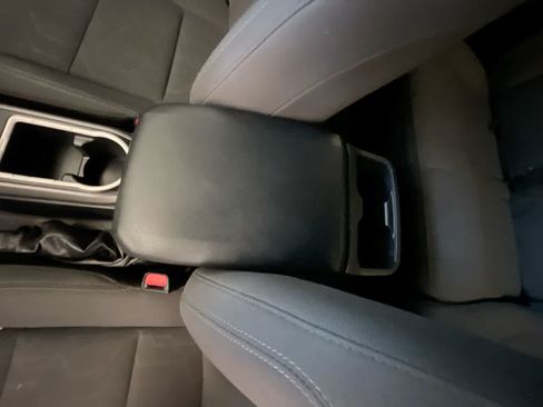 Certified 2019 Toyota Tacoma TRD Off-Road w/ Technology Package AWD/4WD image 21