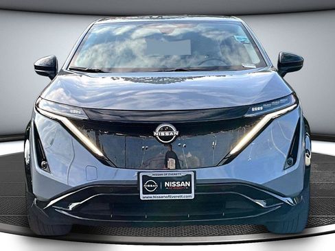 Used 2024 Nissan Ariya AWD image 3